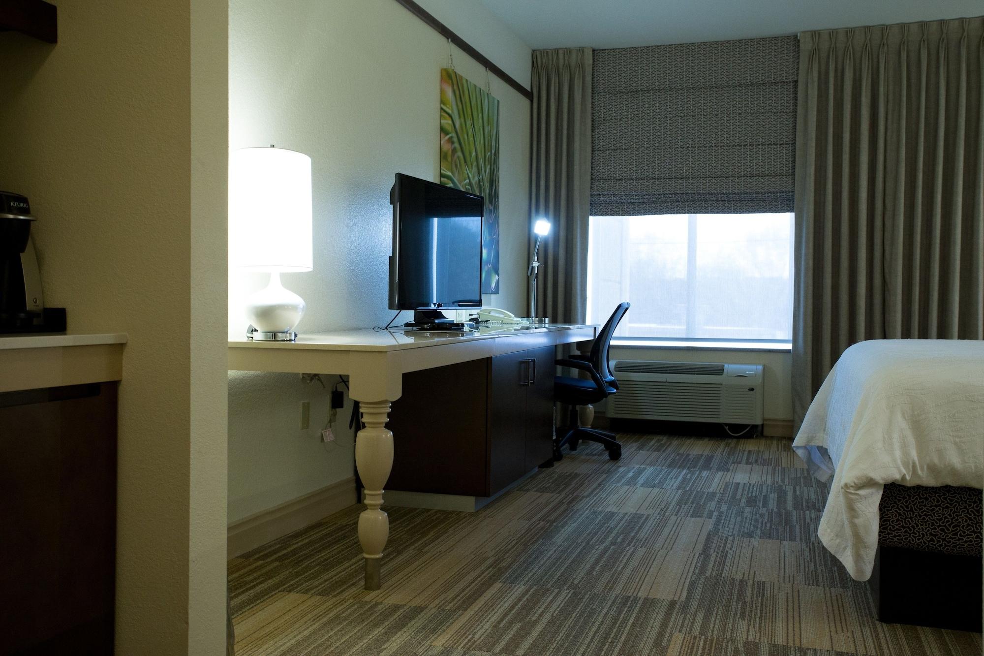 Hilton Garden Inn Bentonville Rogers Exterior photo