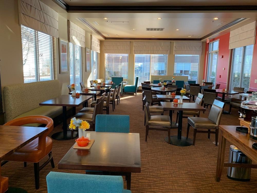 Hilton Garden Inn Bentonville Rogers Exterior photo